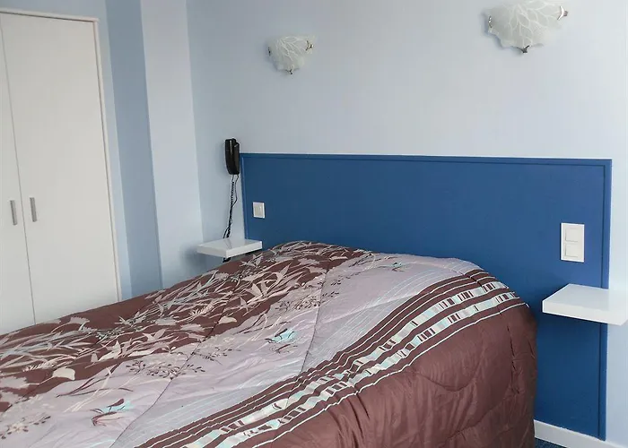 The Originals Access, Corinna, Otel Royan